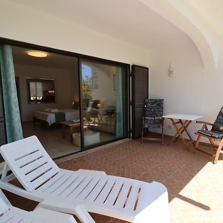 Camelia 52 Beach Studio Apartment - Sao Rafael, アルブフェイラ エクステリア 写真