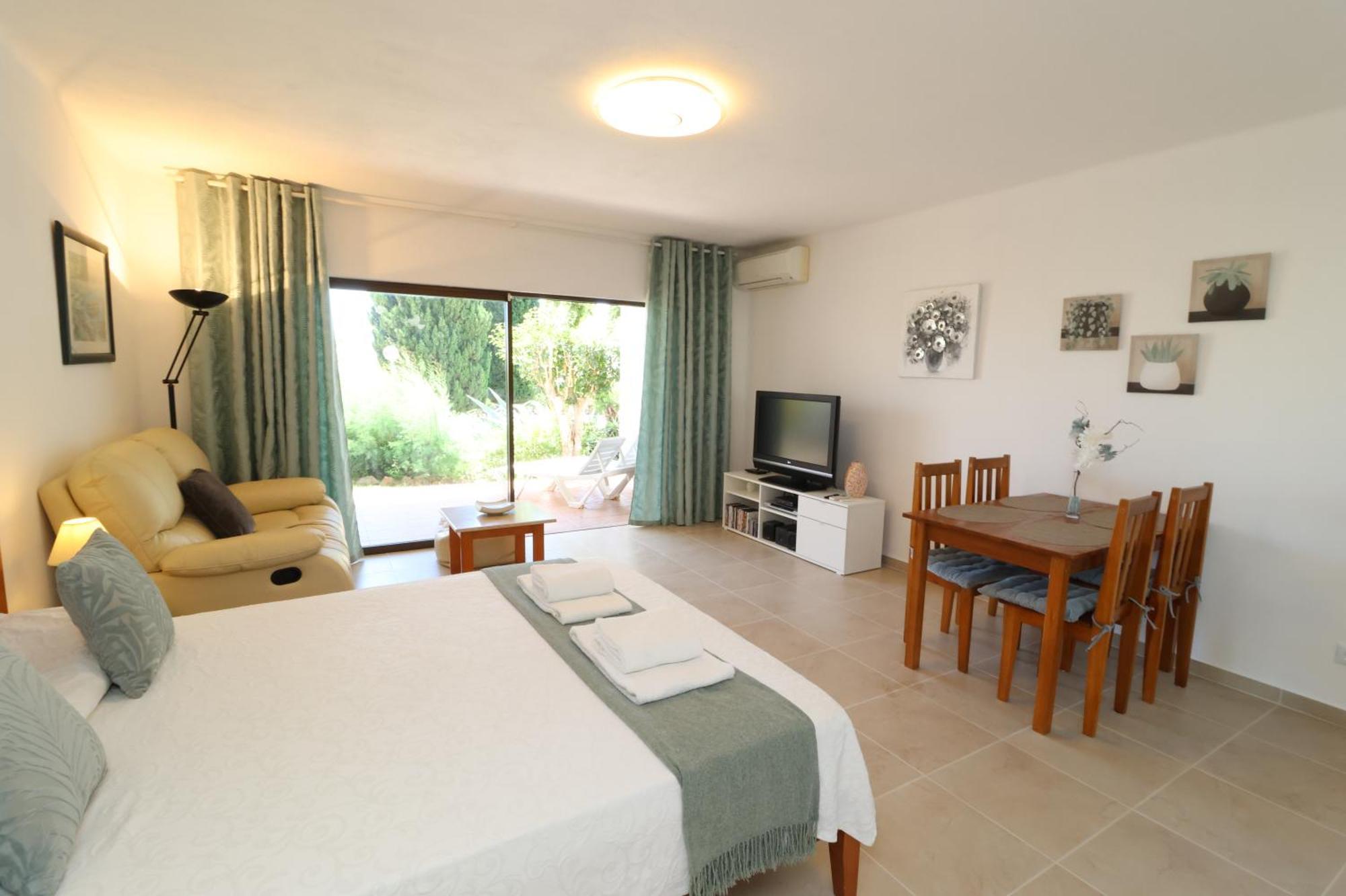 Camelia 52 Beach Studio Apartment - Sao Rafael, アルブフェイラ エクステリア 写真