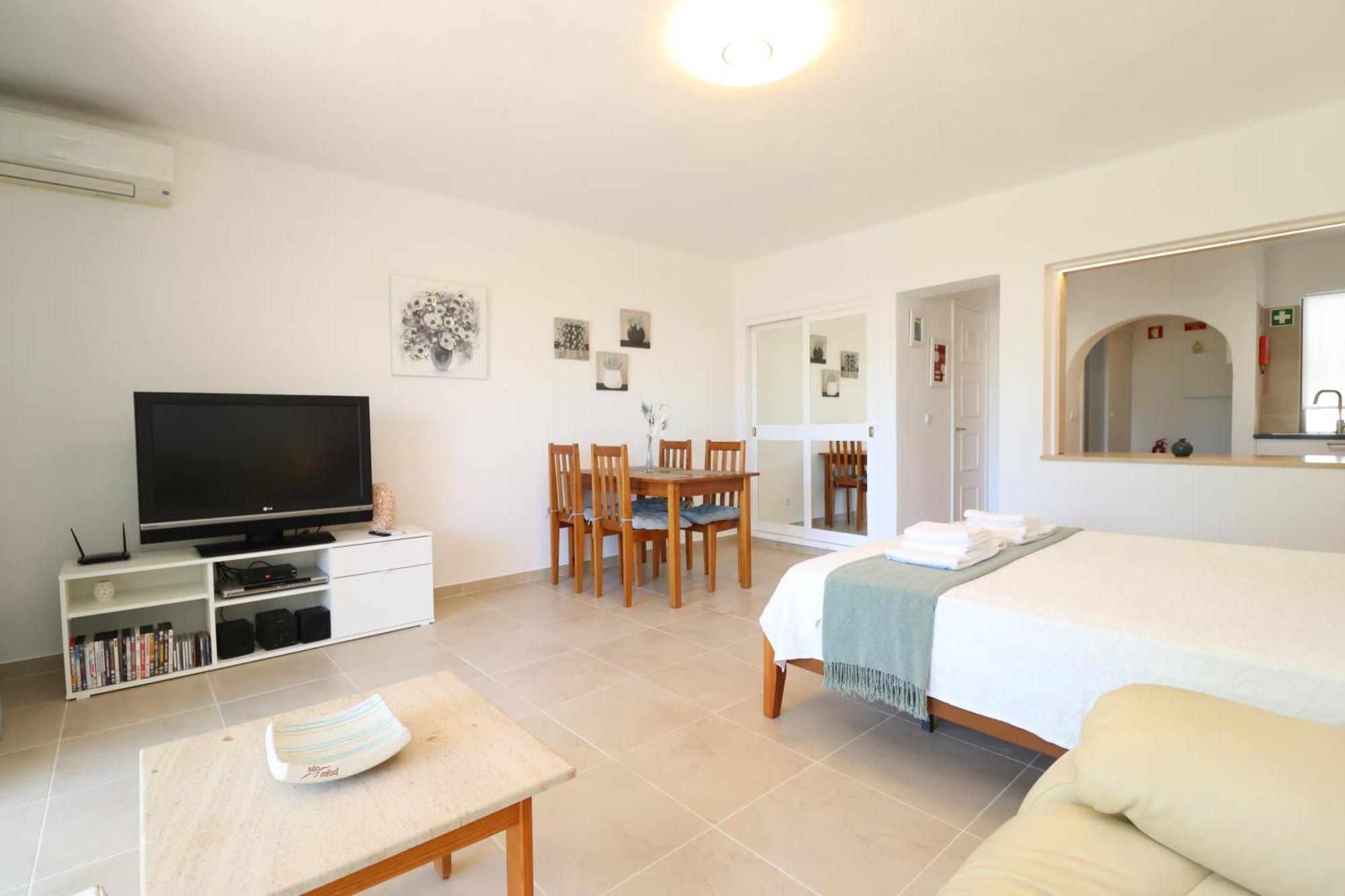 Camelia 52 Beach Studio Apartment - Sao Rafael, アルブフェイラ エクステリア 写真